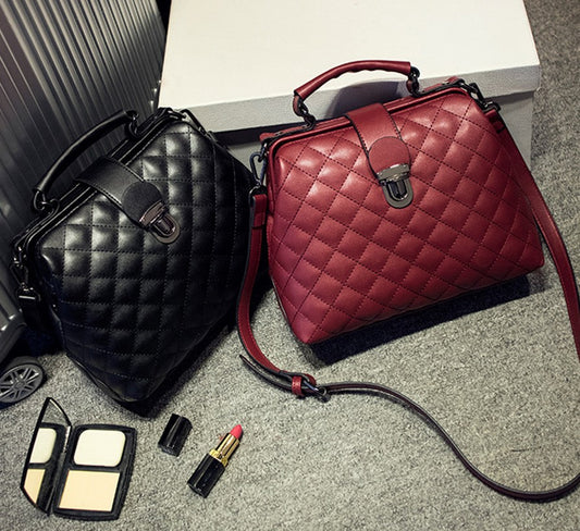 Leather bags new summer Lingge leather retro Doctor Bag Fashion Shoulder Bag hand